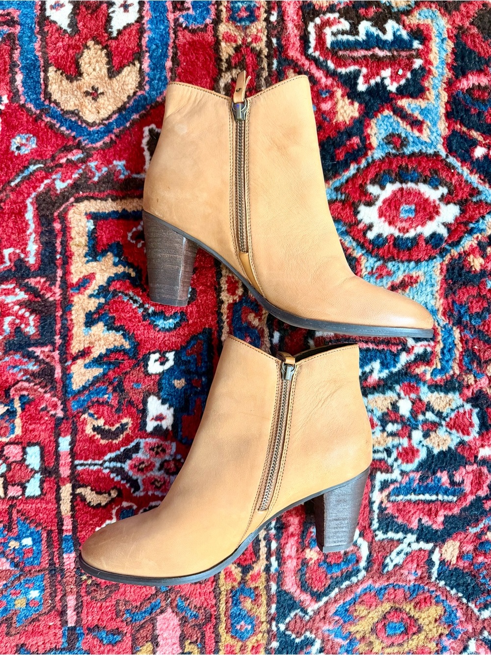 MIA Maddox Tan Leather Ankle Boots with Side Zipper size 9